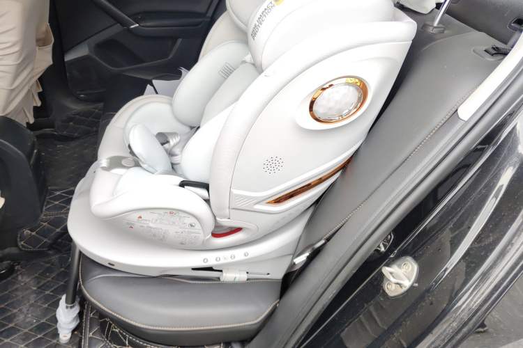 Used Volkswagen Bora 2016 1.6L Automatic Comfort Model Left Rear Seat