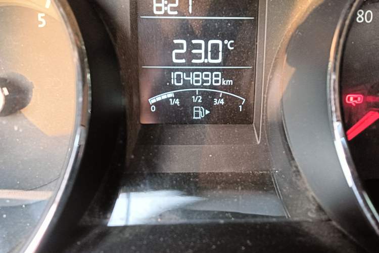 Used Volkswagen Bora 2016 1.6L Manual Fashion Edition Odometer Close Up