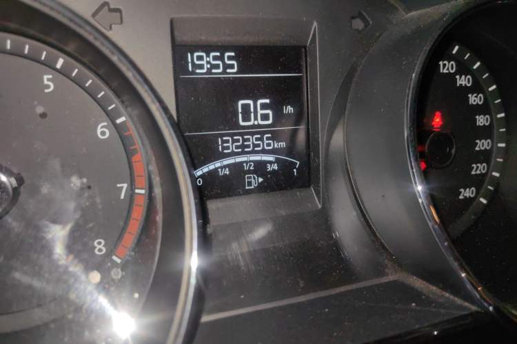 Used Volkswagen Bora 2016 1.6L Manual Comfort Model Odometer Close Up
