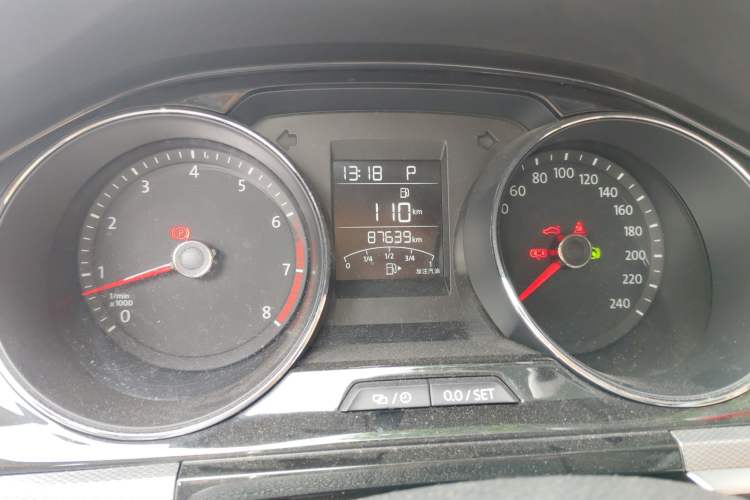 Used Volkswagen Bora 2016 1.6L Automatic Comfort Model Odometer Close Up
