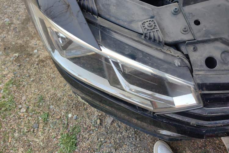 Used Volkswagen Bora 2016 1.6L Manual Comfort Model Right Front Headlight