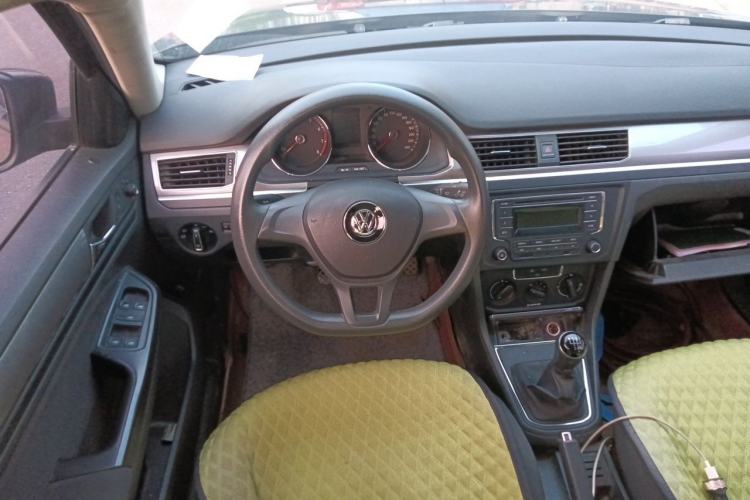 Used Volkswagen Bora 2016 1.6L Manual Fashion Edition Steering Wheel