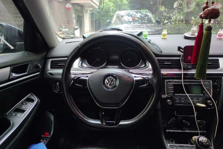 Used Volkswagen Bora 2016 1.6L Manual Comfort Model Steering Wheel