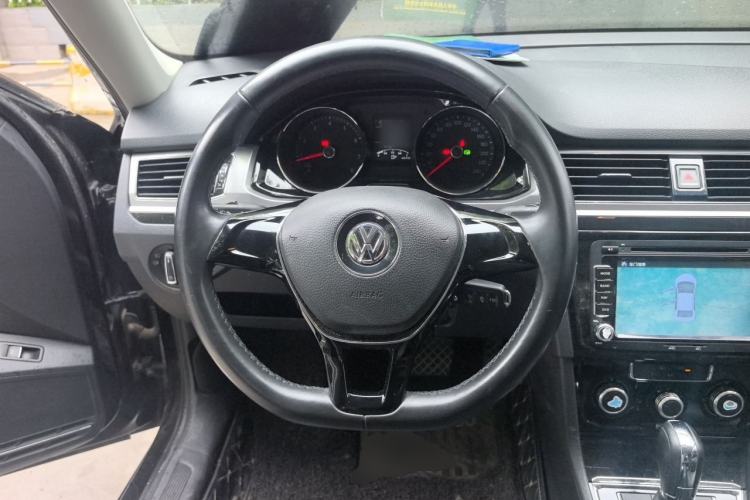 Used Volkswagen Bora 2016 1.6L Automatic Comfort Model Steering Wheel