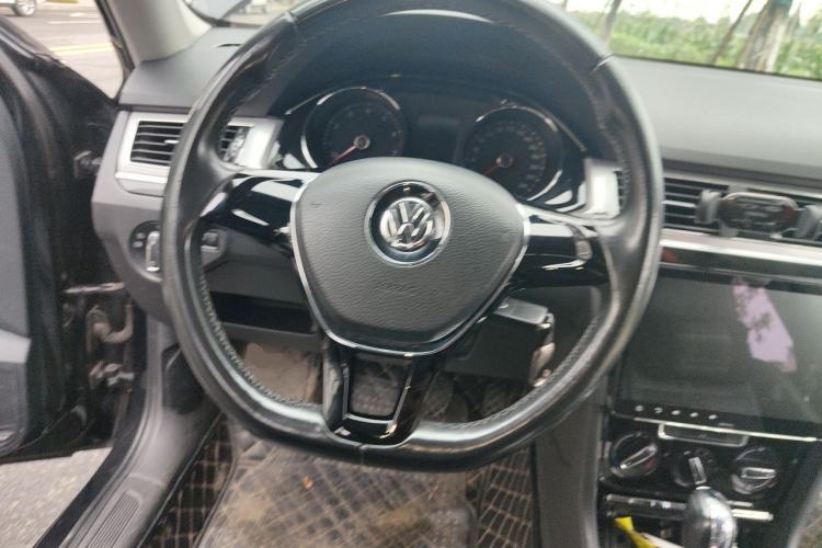 Used Volkswagen Bora 2016 1.6L Automatic Comfort Model Steering Wheel