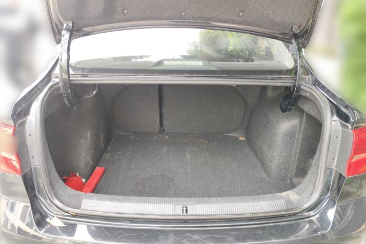 Used Volkswagen Bora 2016 1.6L Automatic Comfort Model Trunk