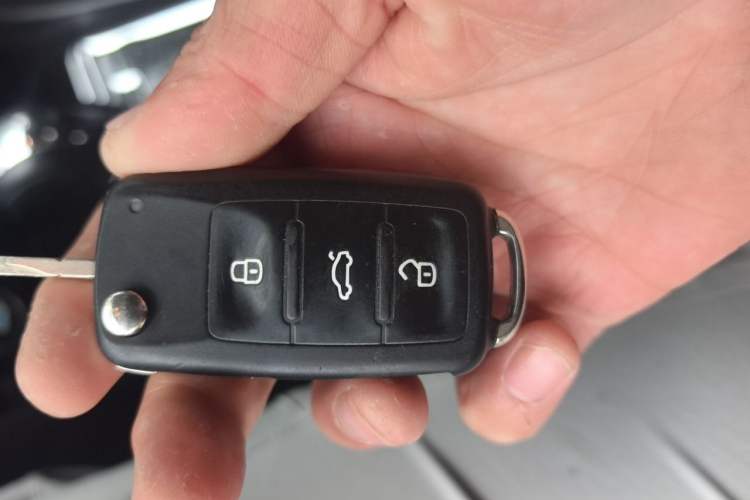 Used Volkswagen Bora 2016 1.6L Automatic Comfort Model Vehicle Key