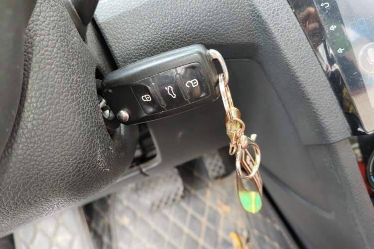 Used Volkswagen Bora 2016 1.6L Automatic Comfort Model Vehicle Key