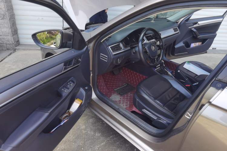 Used Volkswagen Bora 2016 1.6L Automatic Comfort Model Driver Seat