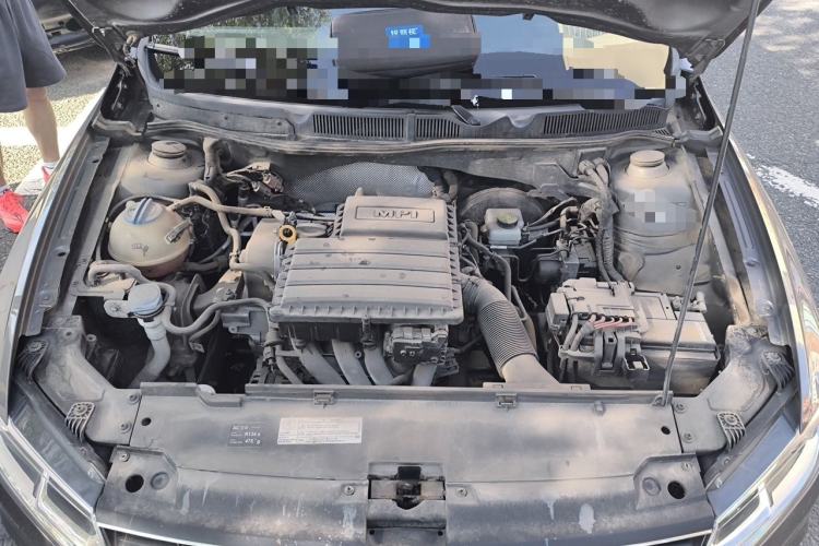Used Volkswagen Bora 2016 1.6L Manual Fashion Edition Engine Bay