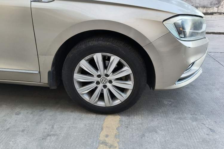 Used Volkswagen Bora 2016 1.6L Automatic Comfort Model Exterior 4
