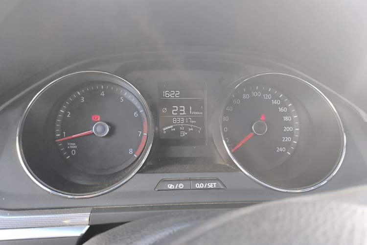 Used Volkswagen Bora 2016 1.6L Manual Fashion Edition Instrument Cluster