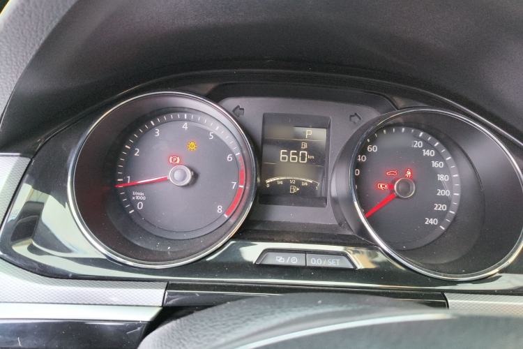 Used Volkswagen Bora 2016 1.6L Automatic Comfort Model Instrument Cluster