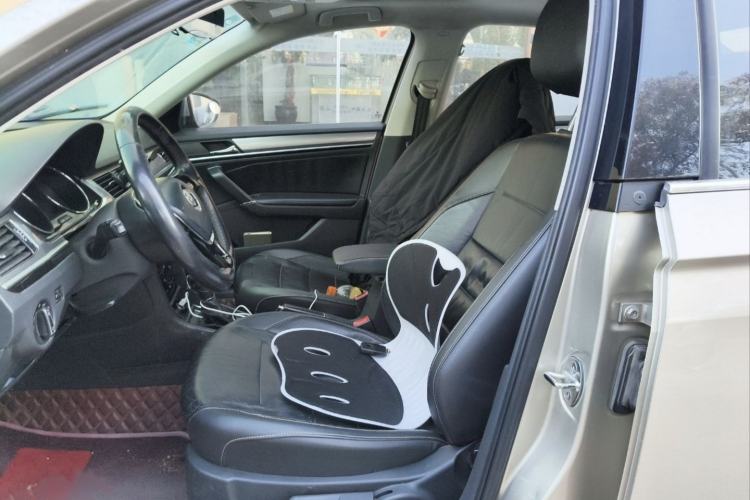Used Volkswagen Bora 2016 1.6L Automatic Comfort Model Interior 2