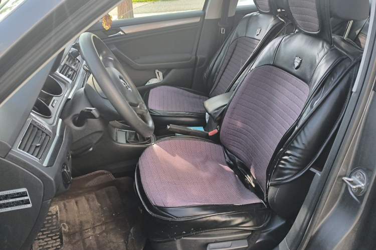 Used Volkswagen Bora 2016 1.6L Manual Fashion Edition Left Front Seat