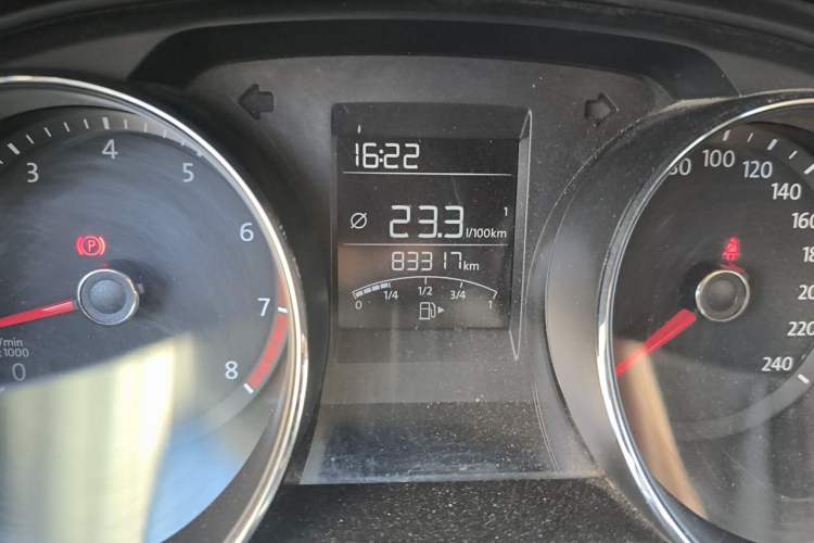 Used Volkswagen Bora 2016 1.6L Manual Fashion Edition Odometer Close Up