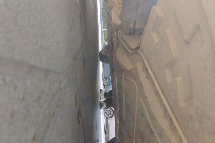 Used Volkswagen Bora 2016 1.6L Manual Comfort Model Chassis Front Right