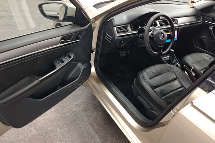 Used Volkswagen Bora 2016 1.6L Automatic Comfort Model Driver Seat