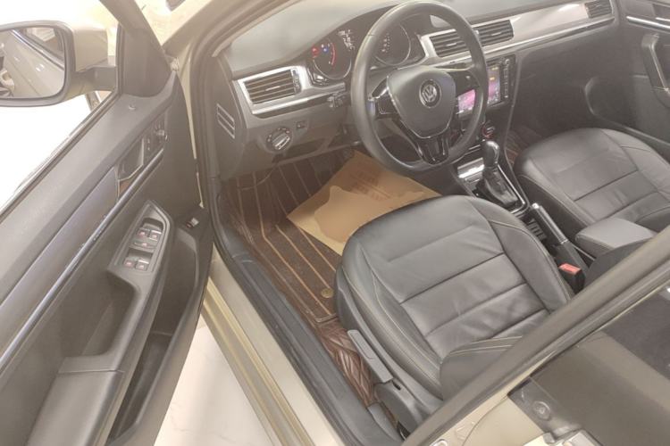 Used Volkswagen Bora 2016 1.6L Automatic Comfort Model Driver Seat