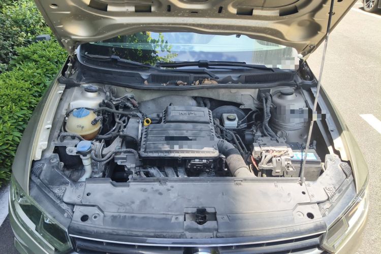 Used Volkswagen Bora 2016 1.6L Automatic Comfort Model Engine Bay