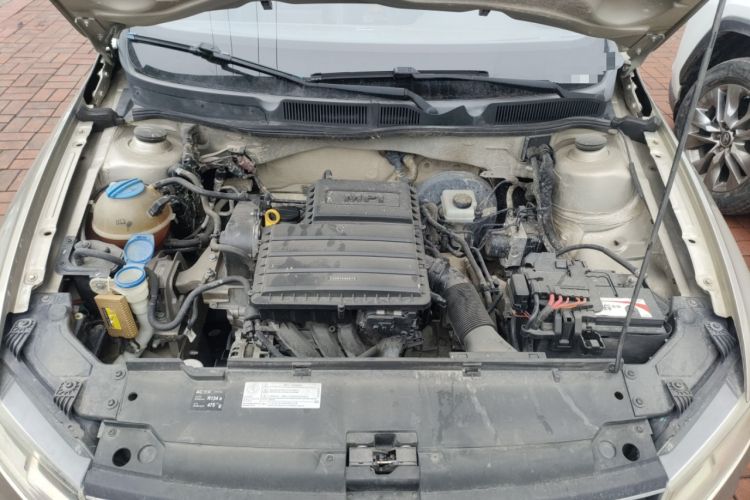 Used Volkswagen Bora 2016 1.6L Automatic Fashion Model Engine Bay