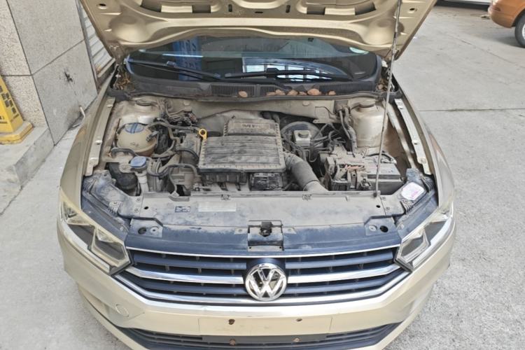 Used Volkswagen Bora 2016 1.6L Manual Fashion Edition Engine Bay