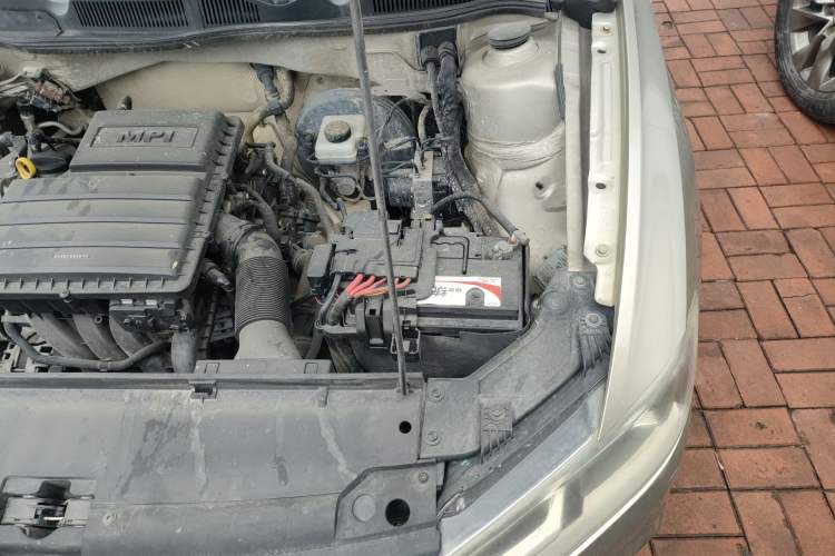 Used Volkswagen Bora 2016 1.6L Automatic Fashion Model Engine Bay Left