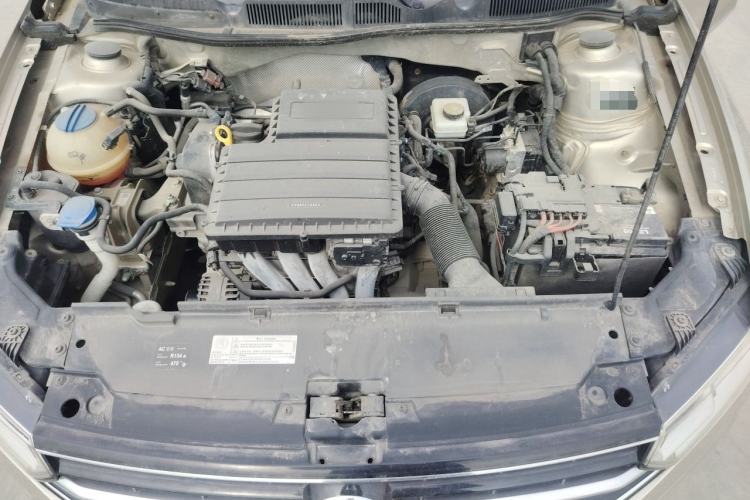 Used Volkswagen Bora 2016 1.6L Manual Comfort Model Engine Bay