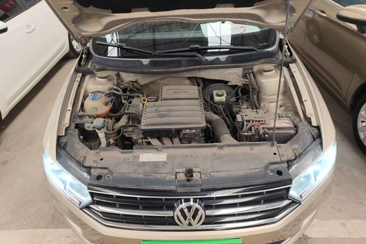 Used Volkswagen Bora 2016 1.6L Automatic Comfort Model Engine Bay