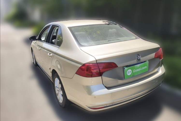 Used Volkswagen Bora 2016 1.6L Automatic Comfort Model Exterior 2