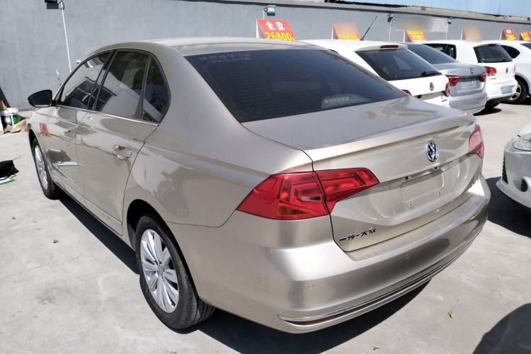 Used Volkswagen Bora 2016 1.6L Manual Comfort Model Exterior 2