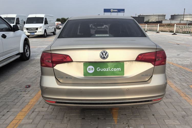 Used Volkswagen Bora 2016 1.6L Manual Comfort Model Exterior 4