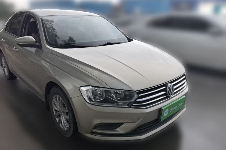 Used Volkswagen Bora 2016 1.6L Manual Fashion Edition Front Right 45 Deg