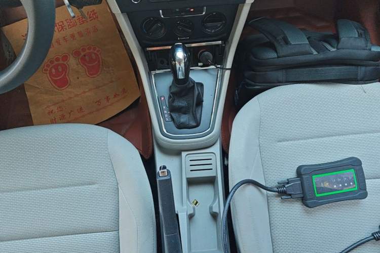 Used Volkswagen Bora 2016 1.6L Automatic Fashion Model Gear Lever