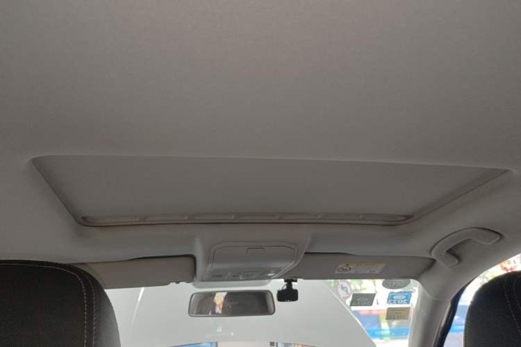 Used Volkswagen Bora 2016 1.6L Automatic Comfort Model Headliner