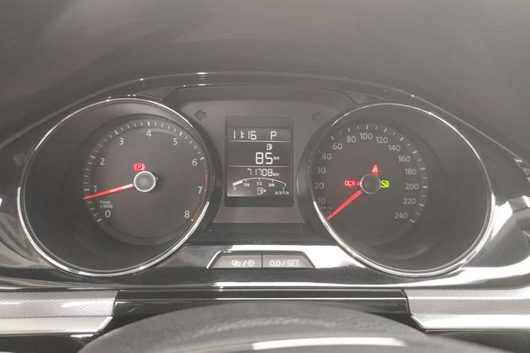 Used Volkswagen Bora 2016 1.6L Automatic Comfort Model Instrument Cluster