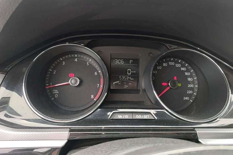 Used Volkswagen Bora 2016 230TSI DSG Comfort Model Instrument Cluster