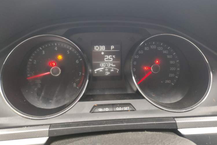 Used Volkswagen Bora 2016 1.6L Automatic Fashion Model Instrument Cluster
