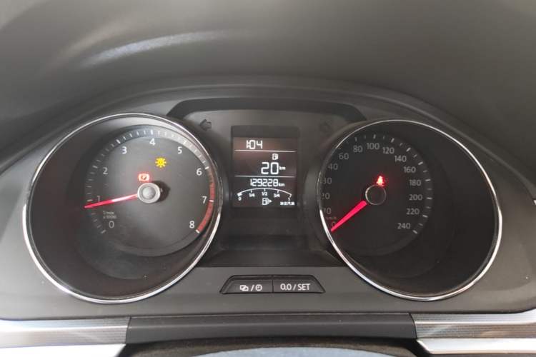 Used Volkswagen Bora 2016 1.6L Manual Fashion Edition Instrument Cluster