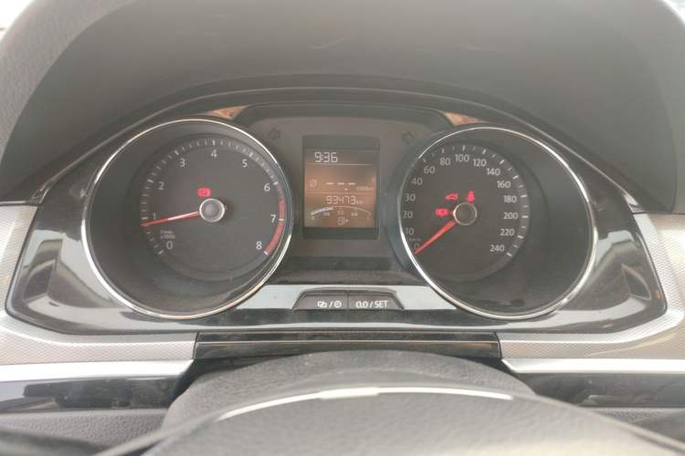 Used Volkswagen Bora 2016 1.6L Manual Comfort Model Instrument Cluster