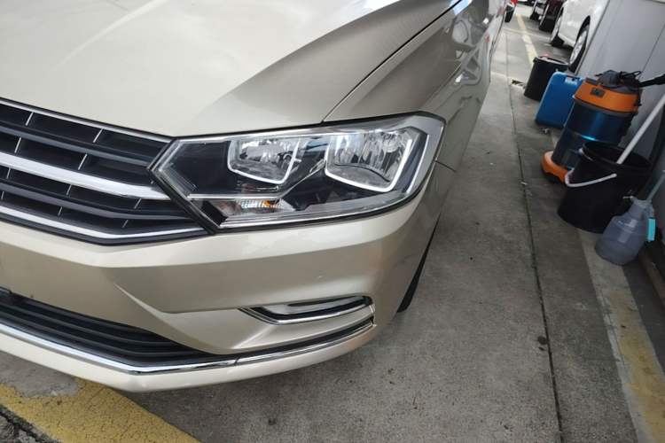 Used Volkswagen Bora 2016 1.6L Automatic Comfort Model Left Front Headlight