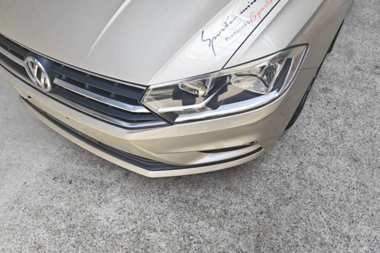 Used Volkswagen Bora 2016 1.6L Manual Fashion Edition Left Front Headlight