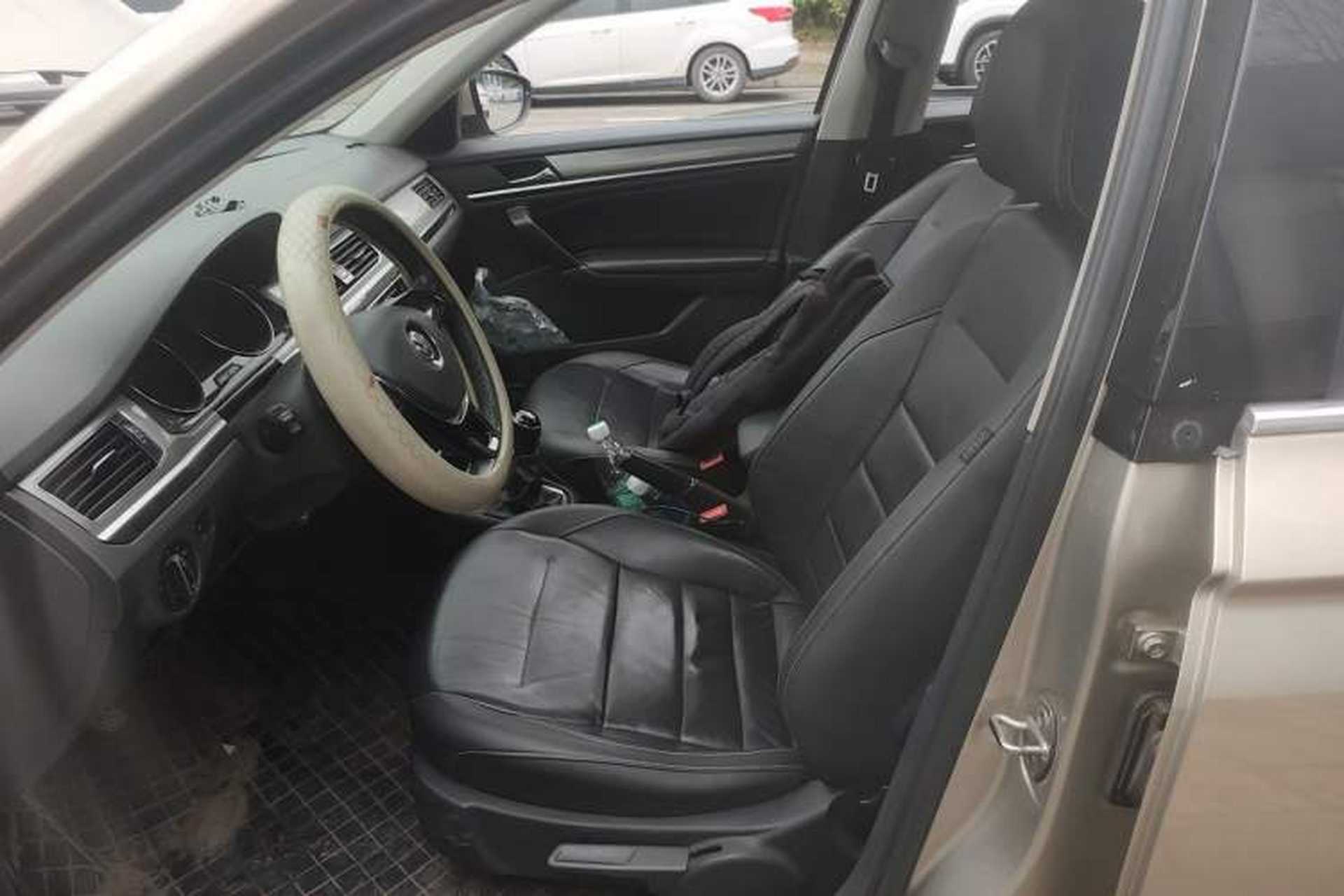 Used Volkswagen Bora 2016 1.6L Manual Comfort Model Left Front Seat