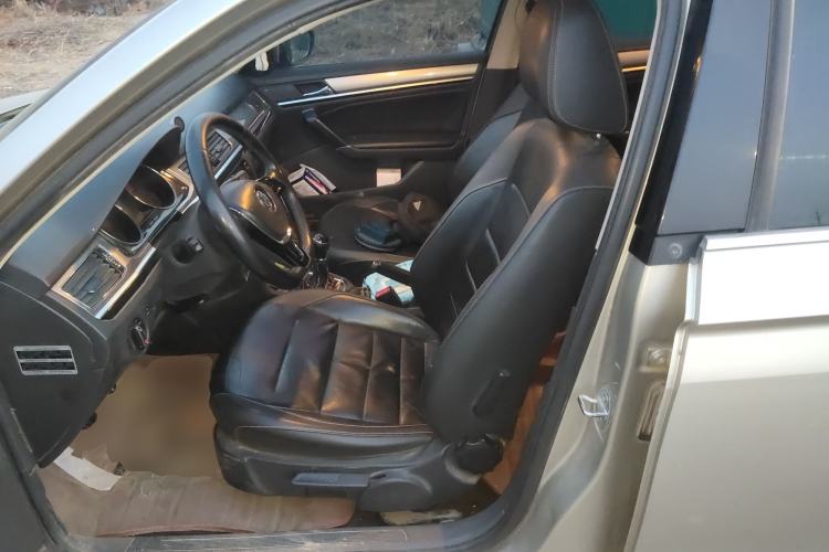 Used Volkswagen Bora 2016 1.6L Manual Comfort Model Left Front Seat