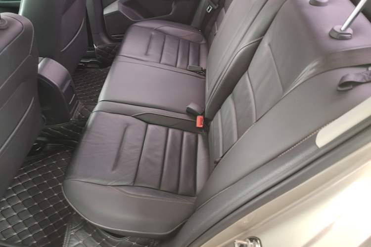 Used Volkswagen Bora 2016 1.6L Automatic Comfort Model Left Rear Seat