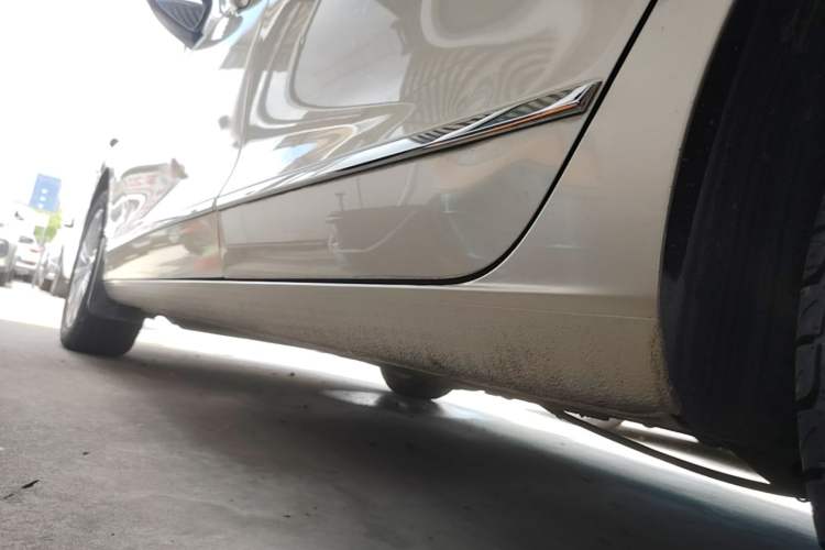 Used Volkswagen Bora 2016 1.6L Automatic Comfort Model Left Side Sill