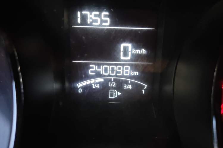 Used Volkswagen Bora 2016 1.6L Manual Comfort Model Odometer Close Up