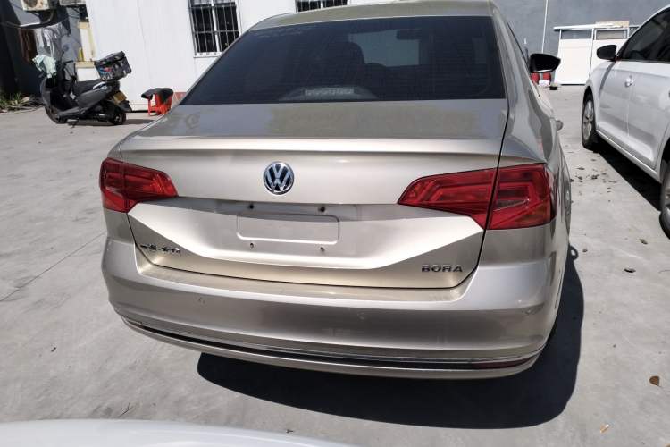 Used Volkswagen Bora 2016 1.6L Manual Comfort Model Rear