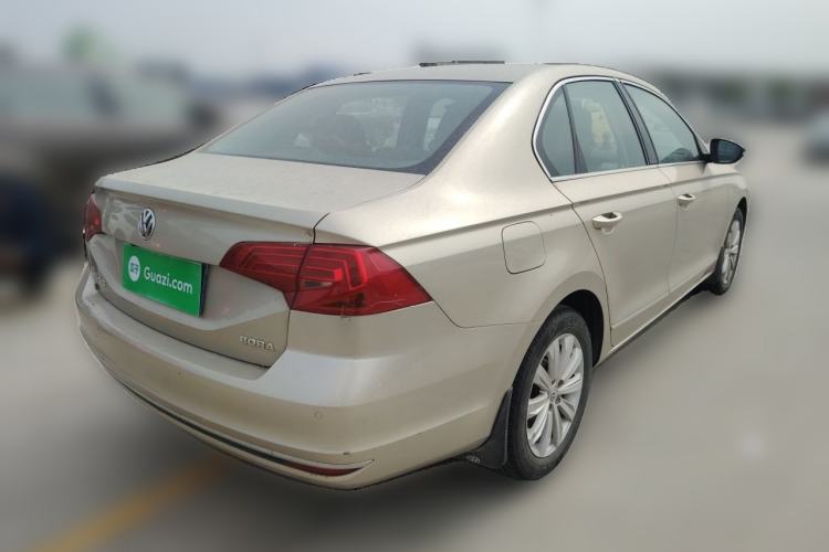 Used Volkswagen Bora 2016 1.6L Manual Comfort Model Rear Right 45 Deg