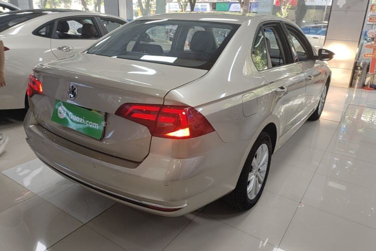 Used Volkswagen Bora 2016 1.6L Automatic Comfort Model Rear Right 45 Deg